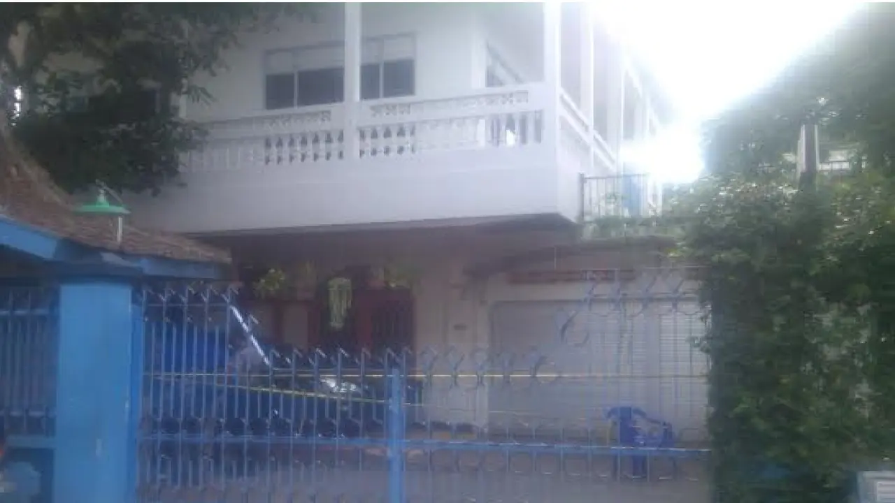 Rumah lokasi penembakan mobil Amien Rais. (Liputan6.com/Fathi Mahmud)