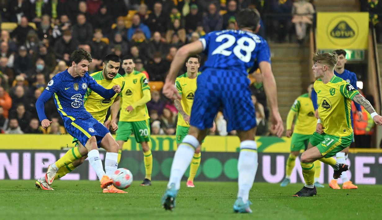 Pada menit ke-14, mereka berhasil menambah keunggulannya jadi 2-0. Kali ini Mount membubuhkan namanya di papan skor sebagai pencetak gol. (AFP/Glyn Kirk)