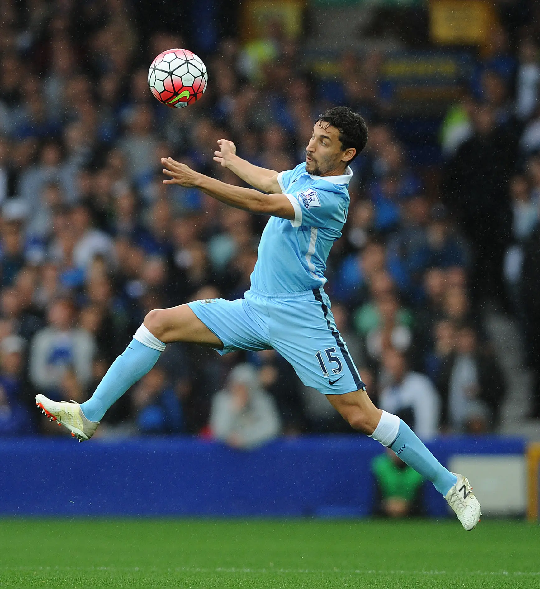 Jesus Navas (EPA/Peter Powell)