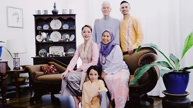 6 Potret Rumah Mewah BCL dan Ashraf di Malaysia, Nuansa Modern Hitam Putih