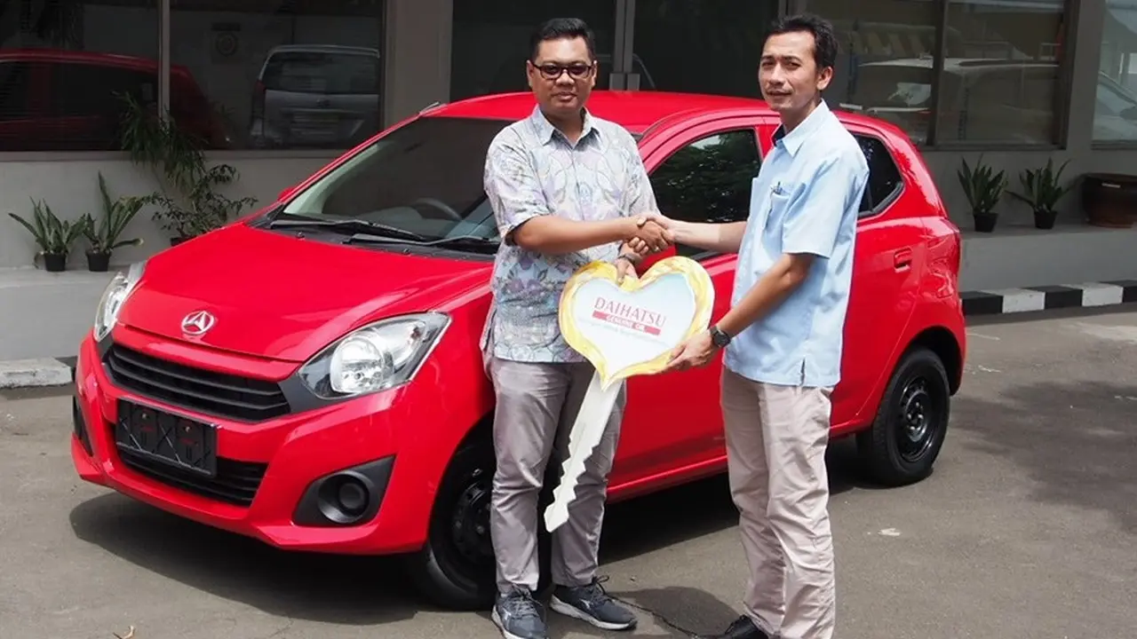 Sebagai apresiasi bagi konsumen pengguna Daihatsu Genuine Oil (DGO), pabrikan asal Jepang ini memberikan apresiasi kepada pelanggan melalui program Undian Asli Sejoli.