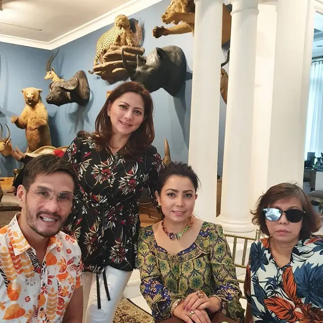 7 Momen Mayangsari Gelar Jamuan Bareng Geng Sosialita di Masa New Normal