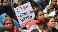 Demo menolak kekerasan terhadap perempuan di India  (Telegraph.co.uk)