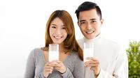 Tahukah Anda jika bergerak aktif dan mau minum susu itu baik untuk menjadi dasar gaya hidup sehat bagi keluarga. Let's Drink Move Be Strong!