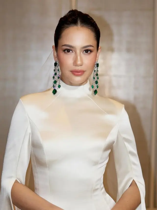 Potret Resepsi Pernikahan Pevita Pearce dan Mirzan Meer di Malaysia (credit: https://www.instagram.com/archangelachelsea/).