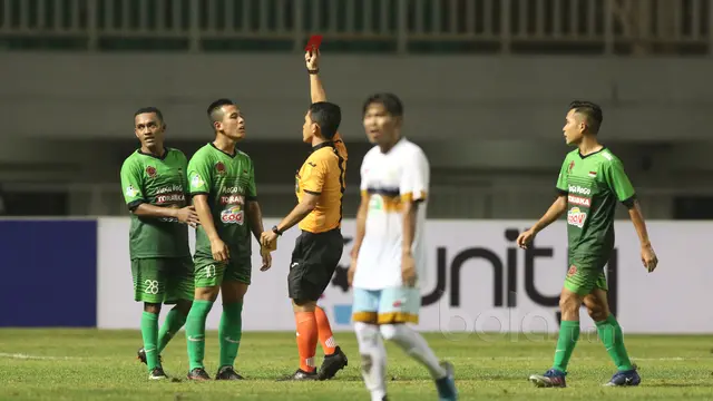 PS TNI vs Persela