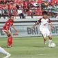 Gelandang PSM Makassar, Rizky Eka Pratama mencetak satu gol ke gawang Bali United dalam laga pekan kedelapan BRI Liga 1 2023/2024, Jumat (11/8/2023) sore WIB di Stadion Kapten I Wayan Dipta, Gianyar, Bali. (Dok. PSM Makassar)