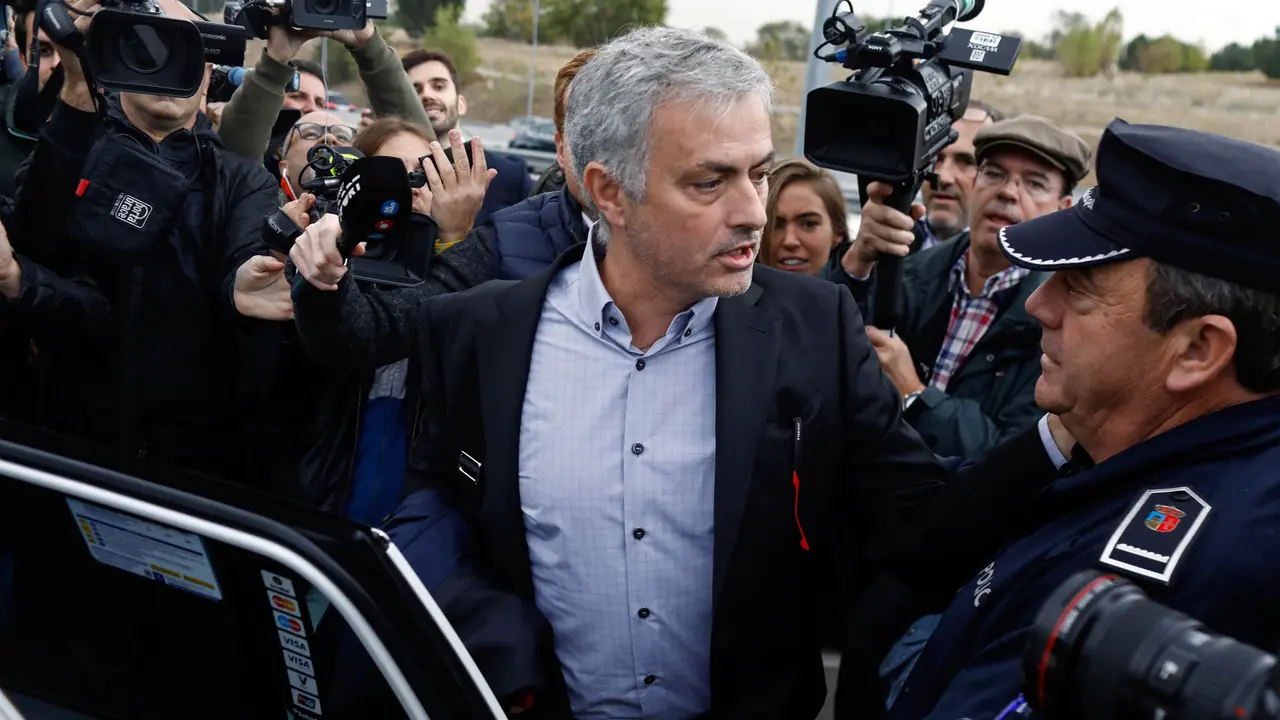FOTO: Kembali ke Madrid, Jose Mourinho Jalani Sidang