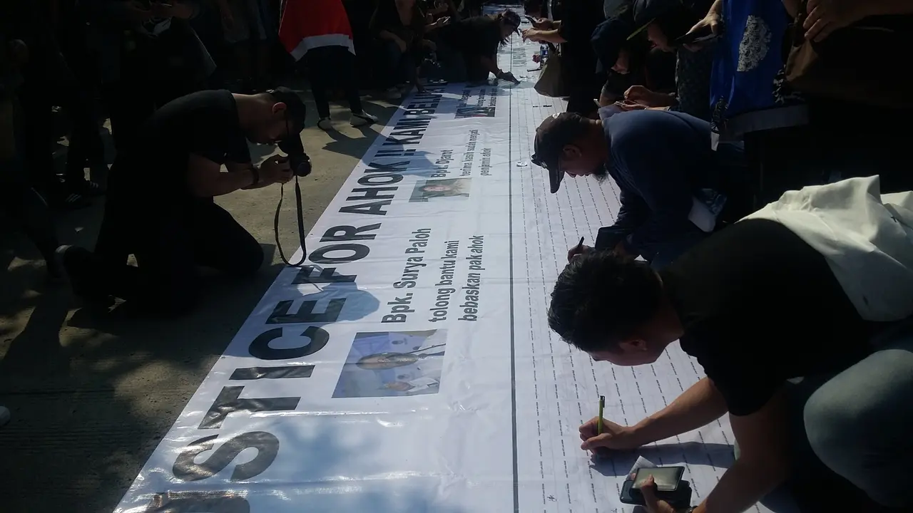 1 Juta KTP Dikumpulkan untuk Bebaskan Ahok