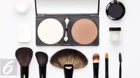 Cegah penyebaran virus akibat tester makeup dengan cara berikut ini.