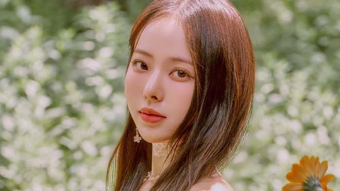 <p>Vivi LOONA (Sumber: Allkpop)</p>