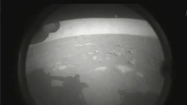 Foto pertama Mars dari rover Preseverance