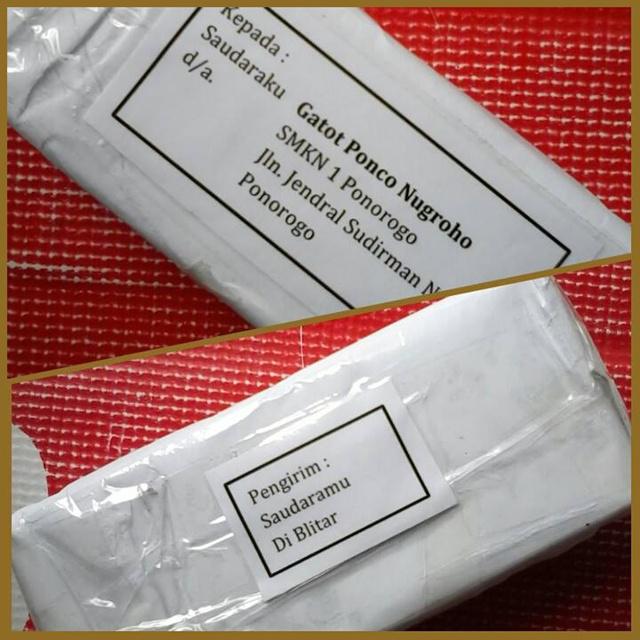 HP Gatot yang dikirim via pos oleh penemunya | Photo: Copyright facebook.com/ponco.bk