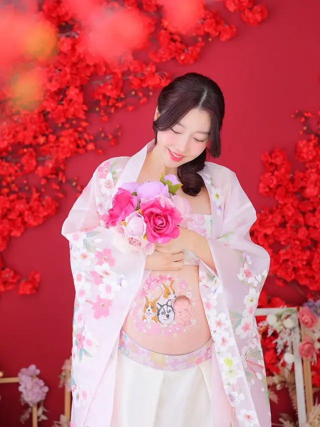 6 Potret Maternity Shoot Influencer Sunny Dahye, Bernuansa Jepang Estetik