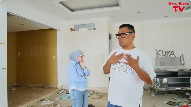 7 Potret Uya Kuya sambangi rumah selang sebulan penjarahan, ngaku syok karena toilet wc ikut dicuri