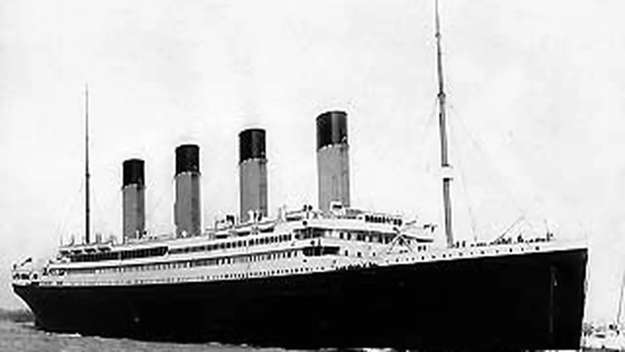 120406btitanic-stok.jpg