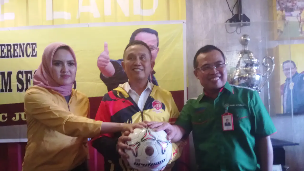 Jelang Liga 1, SFC Gunakan Kostum Kesebelasan Motif Songket Palembang