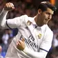 Stiker Real Madrid, Alvaro Morata, merayakan gol yang dicetaknya ke gawang Deportivo pada laga La Liga di Stadion Riazor, La Coruna, Rabu (26/4/2017). Deprtivo kalah 2-6 dari Madrid. (EPA/Cabalar)