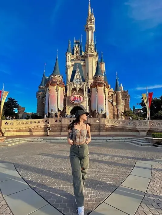 Fuji Utami [Instagram/fuji_an]