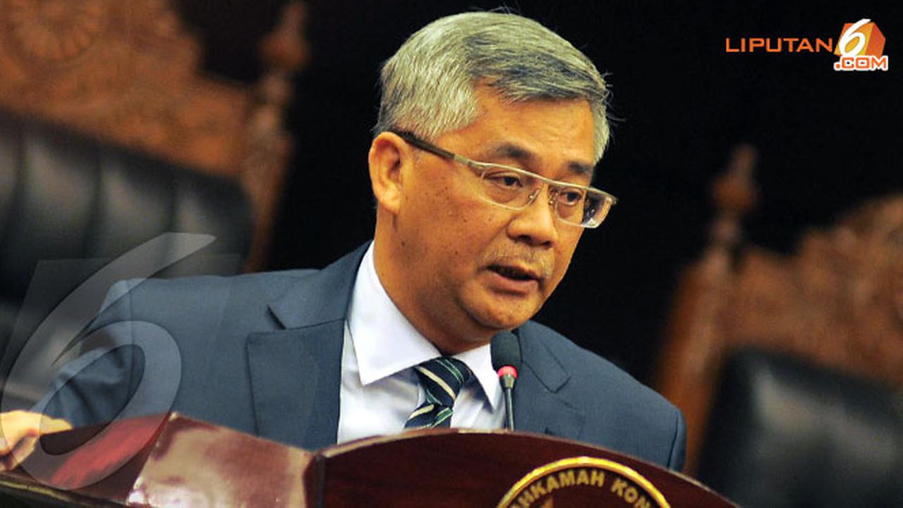 akil-mochtar 3-131010c.jpg