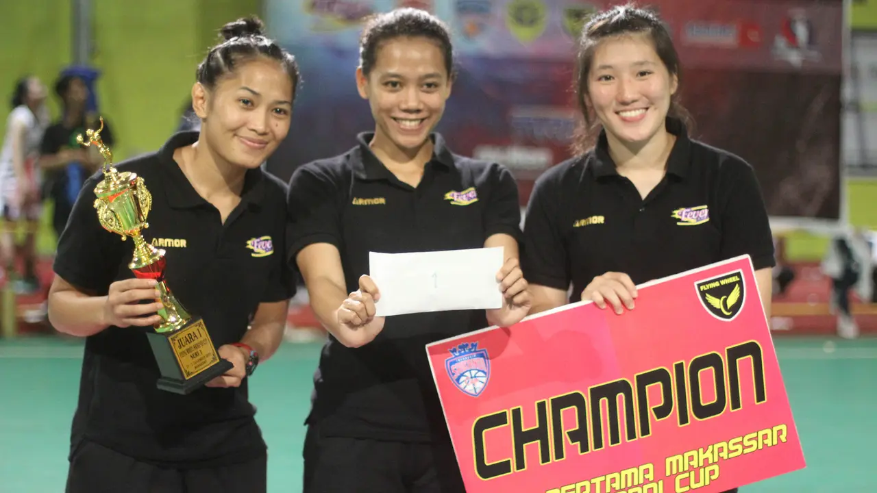 FOTO: Surabaya Fever Raih Juara Srikandi Cup 2017 Seri 1