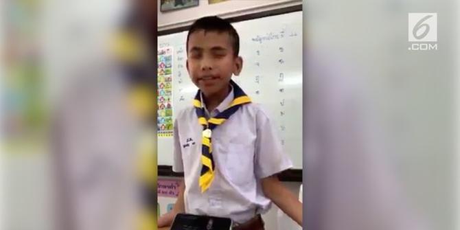 VIDEO: Bikin Merinding, Bocah Tunanetra Nyanyi Lagu Deen Assalam