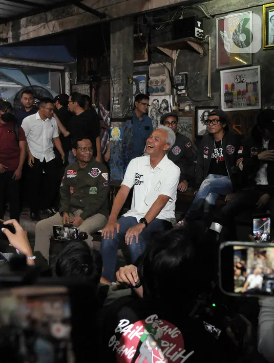 <p>Ganjar mengaku sudah melakukan beberapa kali pertemuan dan perbincangan dengan Slank. Dia mengatakan Slank menyampaikan sejumlah pesan kepadanya. (merdeka.com/Imam Buhori)</p>