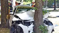 Kebut-kebutan, Pemuda Ini Hancurkan BMW M4 yang Baru Dibeli