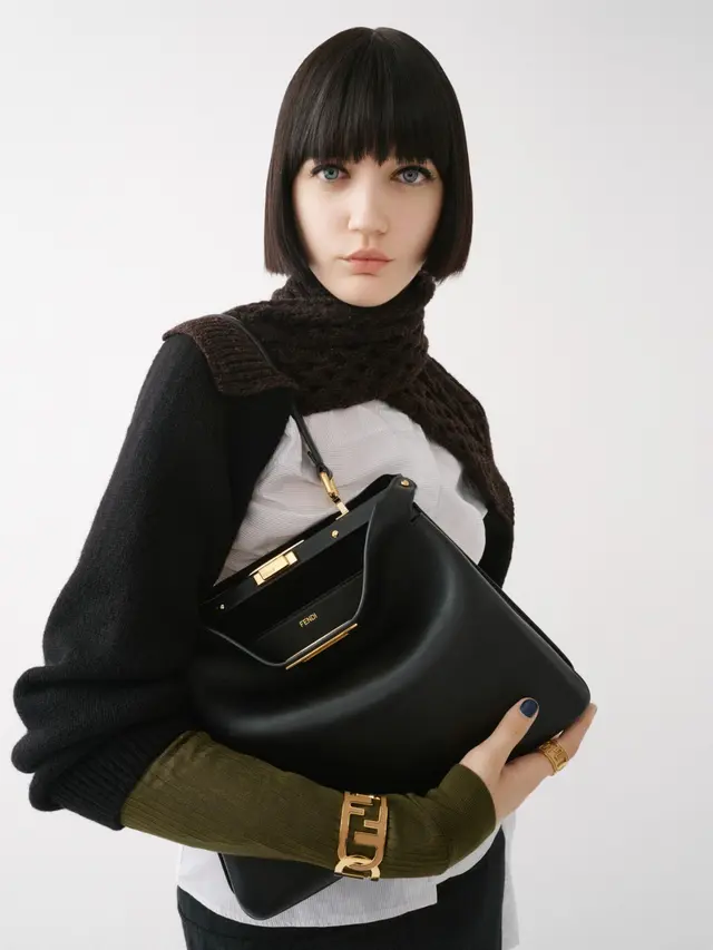 Tas Ikonik FENDI Hadir dalam Sentuhan Baru: Peekaboo Soft untuk Musim Gugur/Dingin 2024