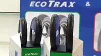 IRC EcoTrax ditawarkan untuk skutik dan motor bebek. (Septian / Liputan6.com)