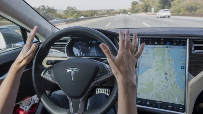 Fitur Autopilot Tesla Sudah Bisa Dinikmati Konsumen Seluruh Dunia