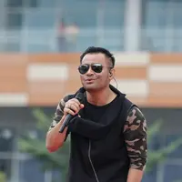 Penyanyi jebolan ajang pencarian bakat ini mengaku bahwa album barunya kali ini sangat personal untuknya dan terdapat perbedaan-perbedaan di dalamnya. (Adrian Putra/Bintang.com)