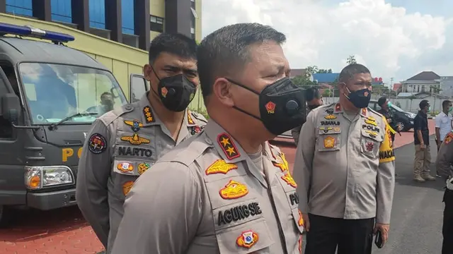 Kepala Polda Riau Irjen Agung Setya Imam Effendi.