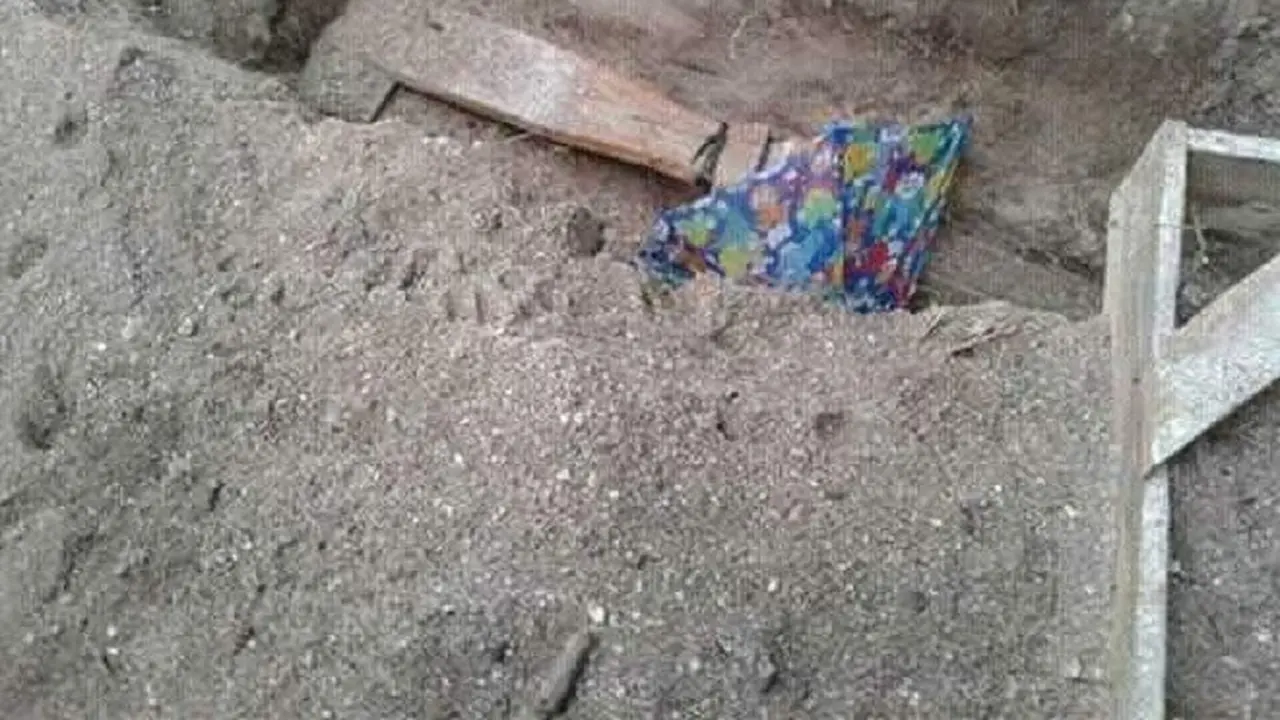Makam Korban Kecelakaan Ditemukan Terbongkar