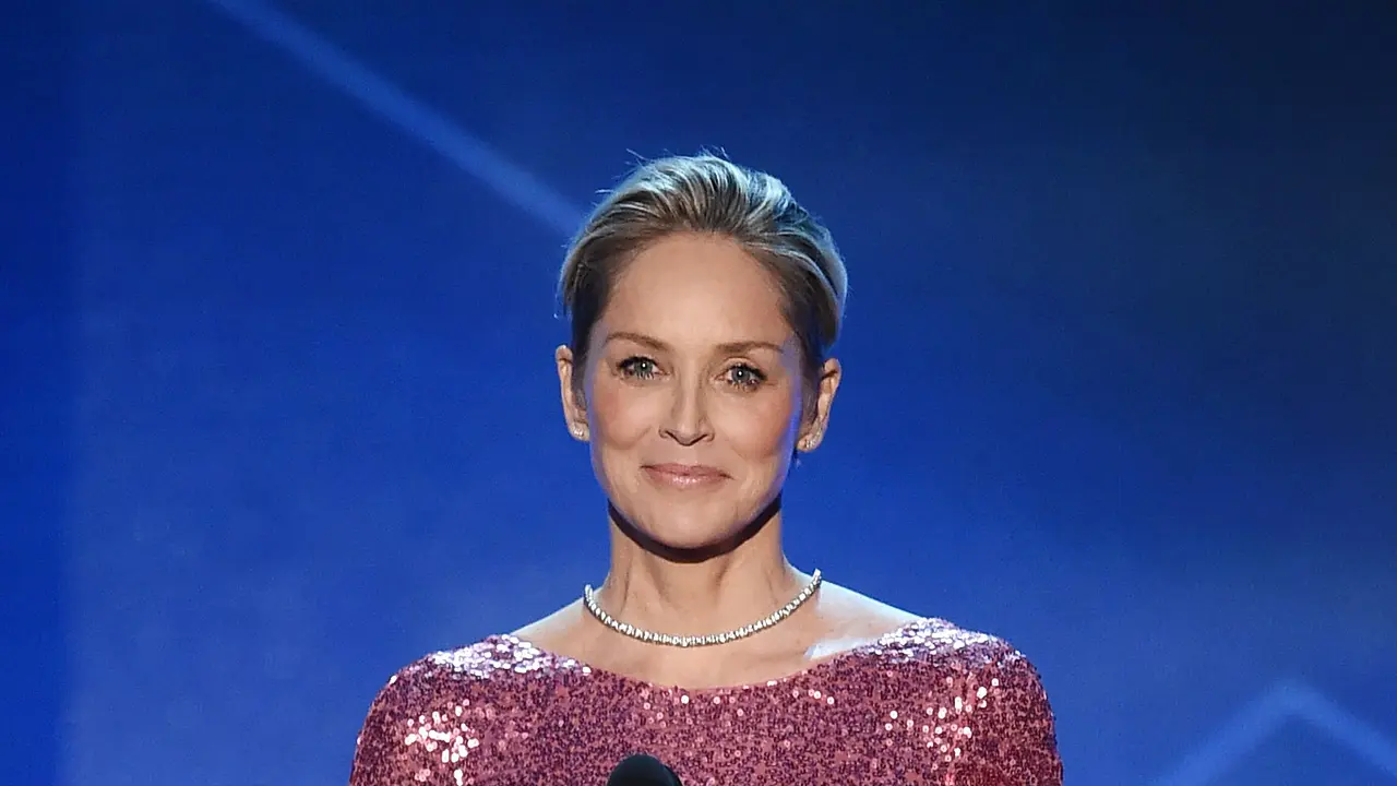 [Bintang] Sharon Stone