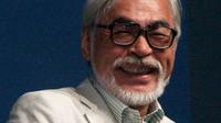 Hayao Miyazaki (Sumber: Wikipedia Common Creative / Natasha Baucas at https://www.flickr.com/photos/sdnatasha/)