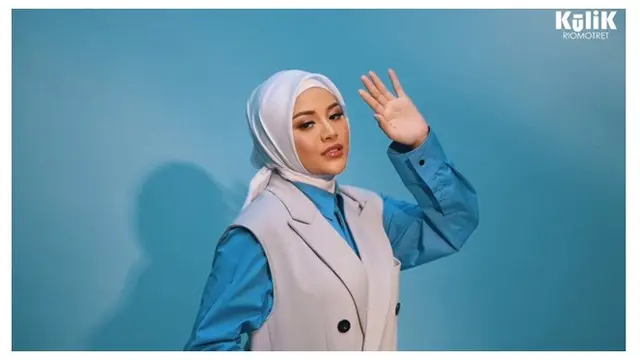 Tanpa Atta Halilintar, Ini 7 Gaya Pemotretan Terbaru Aurel Hermansyah Usai Menikah