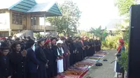 Jemaah An-Nadzir laksanakan salat Iduladha 1439 H hari ini (Liputan6.com/ Eka Hakim)