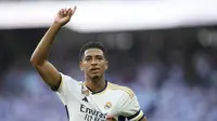 Jude Bellingham mencetak gol pada laga Real Madrid vs Osasuna di La Liga musim 2023/2024 (c) AP Photo/Jose Breton