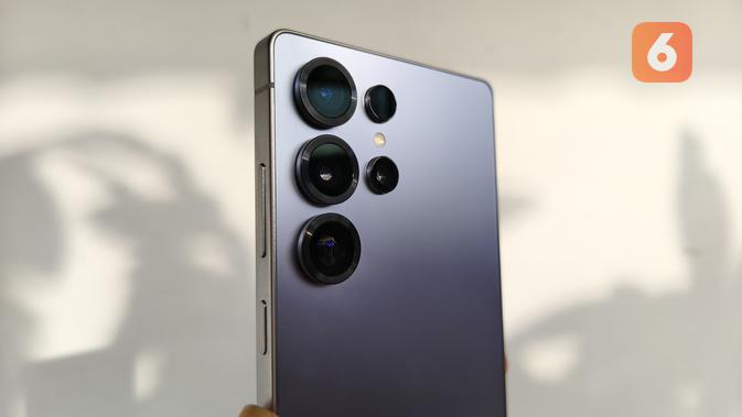 <p>Samsung Galaxy S25 Ultra. Liputan6.com/Agustinus Mario Damar</p>