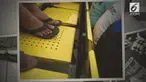 Posisi tempat duduk di tribun timur dinilai janggal karena tidak ada ruang untuk memijakkan kaki.