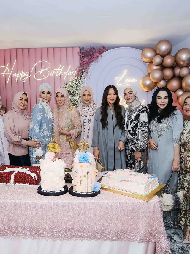 6 Potret Tamu Seleb di Ultah Marini Zumarnis, Ada Artis Senior hingga Ariel Tatum