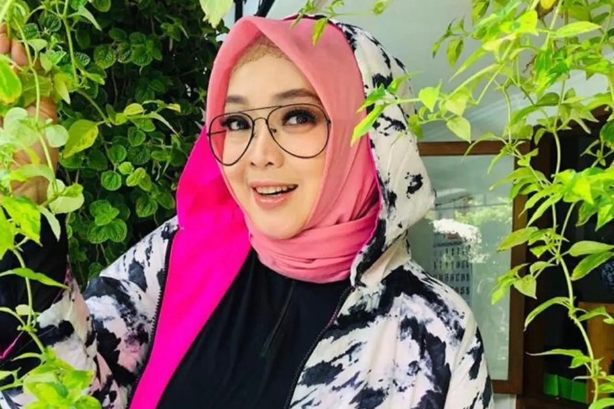 [Fimela] Rina Gunawan