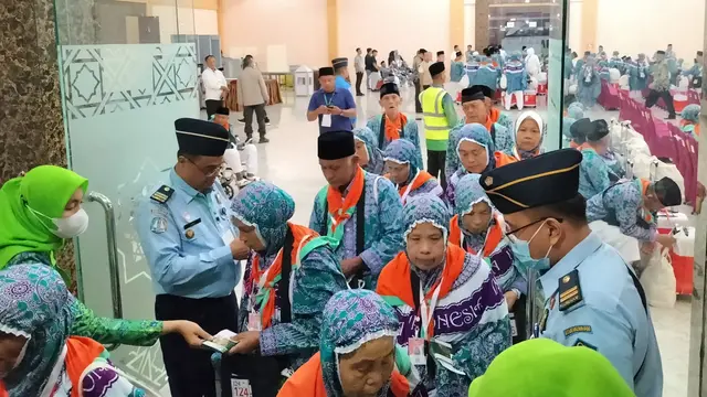 Jemaah Calhaj Kloter 1 Embarkasi Medan