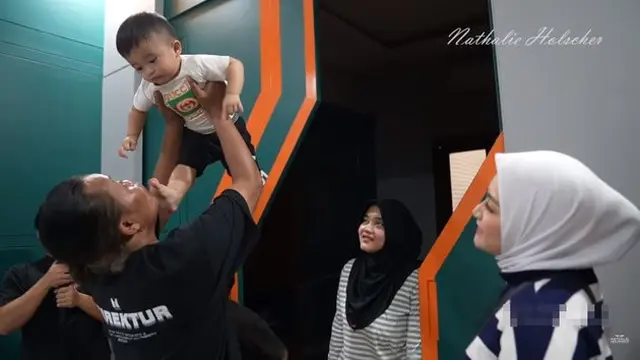Ketemu Sule dan Putri Delina, Ini 7 Momen Nathalie Holscher Jemput Baby Adzam