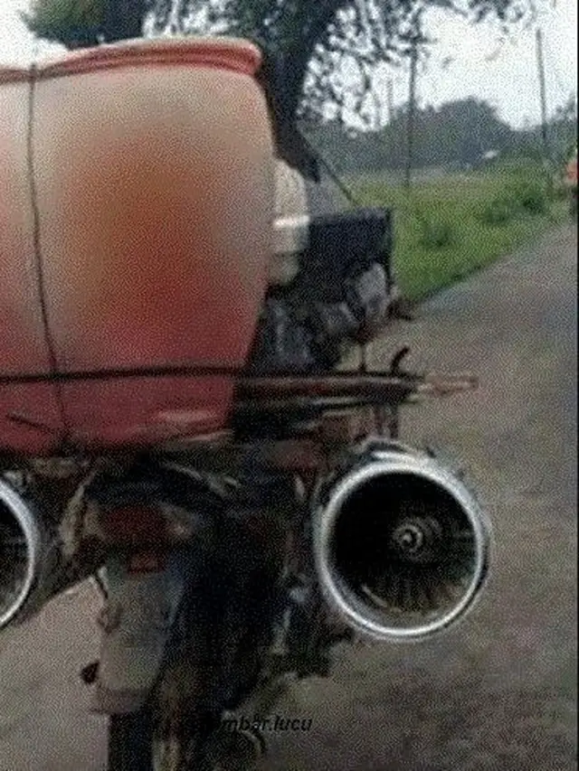 6 Modifikasi Knalpot Motor dengan Bentuk Nyeleneh, Enggak Habis Pikir