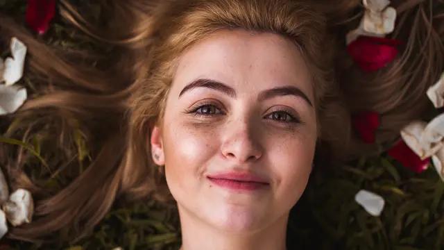 Tattoo Freckles Jadi Inovasi Baru di Dunia Kecantikan, Mau Coba?