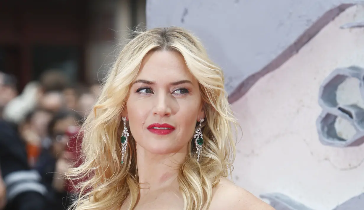 Ibu tiga anak ini mengaku jika dirinya bukanlah orang yang percaya dengan diet. Ia lebih memilih untuk makan apa saja tanpa membatasi asupan makanannya. (Bintang/EPA)