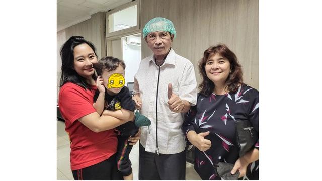 6 Potret Kebersamaan Chikita Meidy dan Anaknya yang Didiagnosis Kawasaki Disease