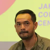 Oka Antara (Deki Prayoga/Fimela.com)